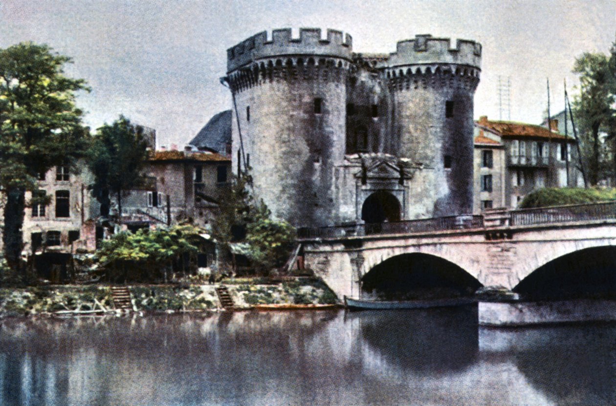 Městská brána Porte de France, Verdun, září 1916 (autochrom) od Jules Gervais Courtellemont