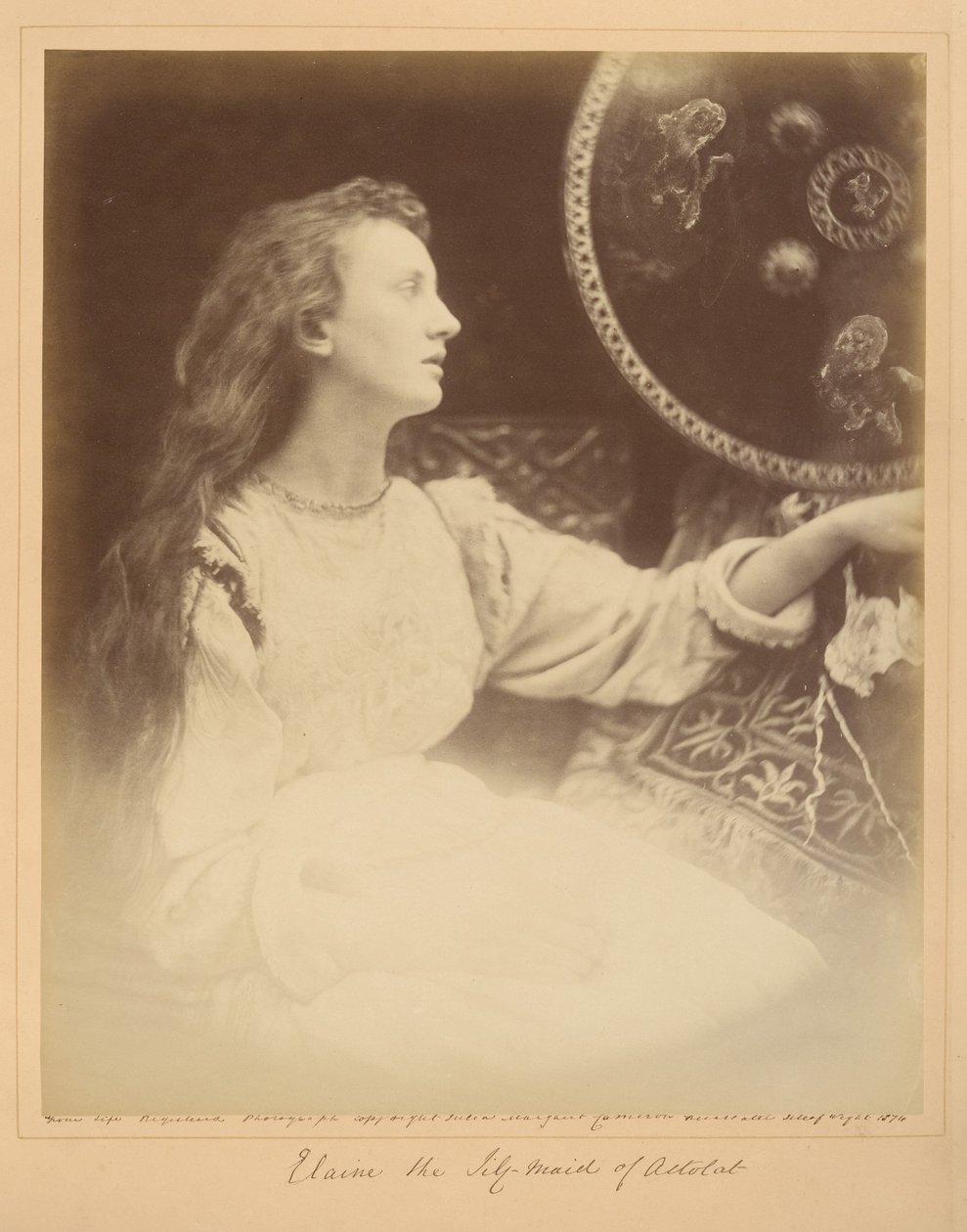 Elaine, Lilie – Panna z Astolatu od Julia Margaret Cameron
