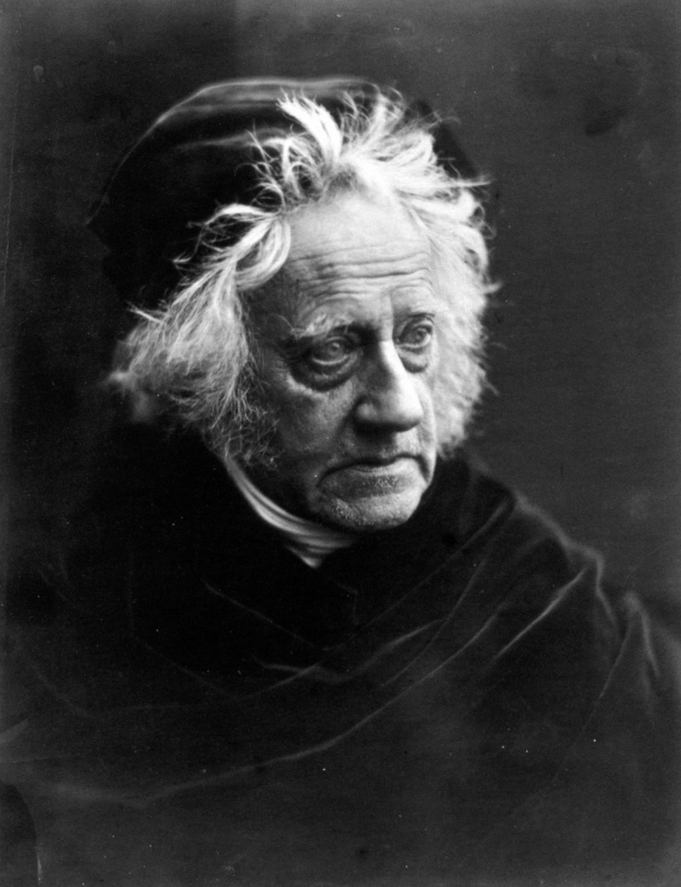 Sir John Frederick William Herschel, 1867 (černobílá fotografie) od Julia Margaret Cameron