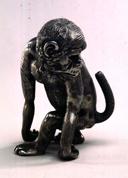 Figurka opice vyrobená pro Faberge, kolem 1896-1908 (stříbrná) od Julius Rappoport