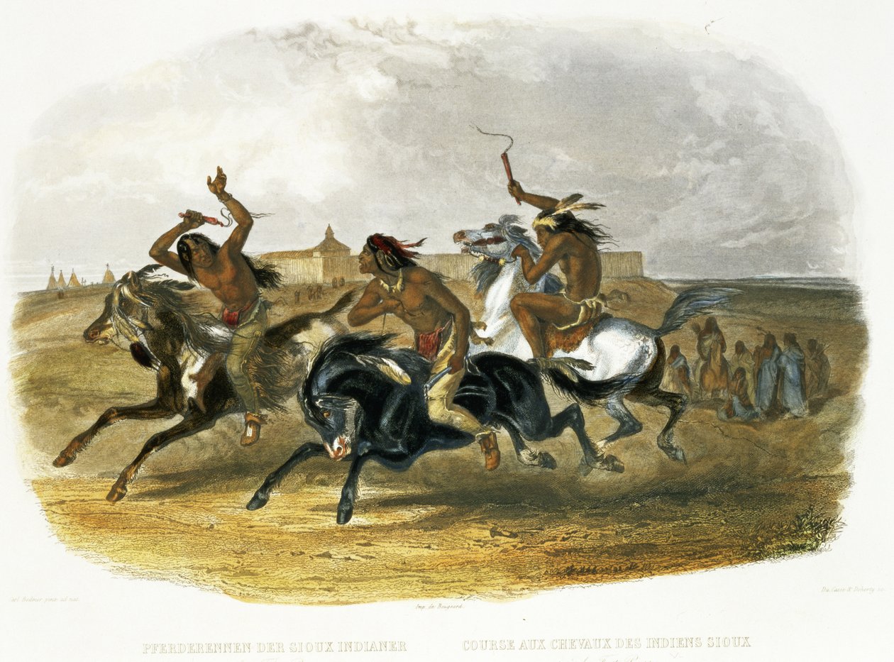 Dostihy siouxských indiánů poblíž Fort Pierre, deska 30 ze svazku 1 „Cesty ve vnitrozemí Severní Ameriky“, vyryto Du Casse a Doherty, 1843 (akvatinta) od Karl Bodmer