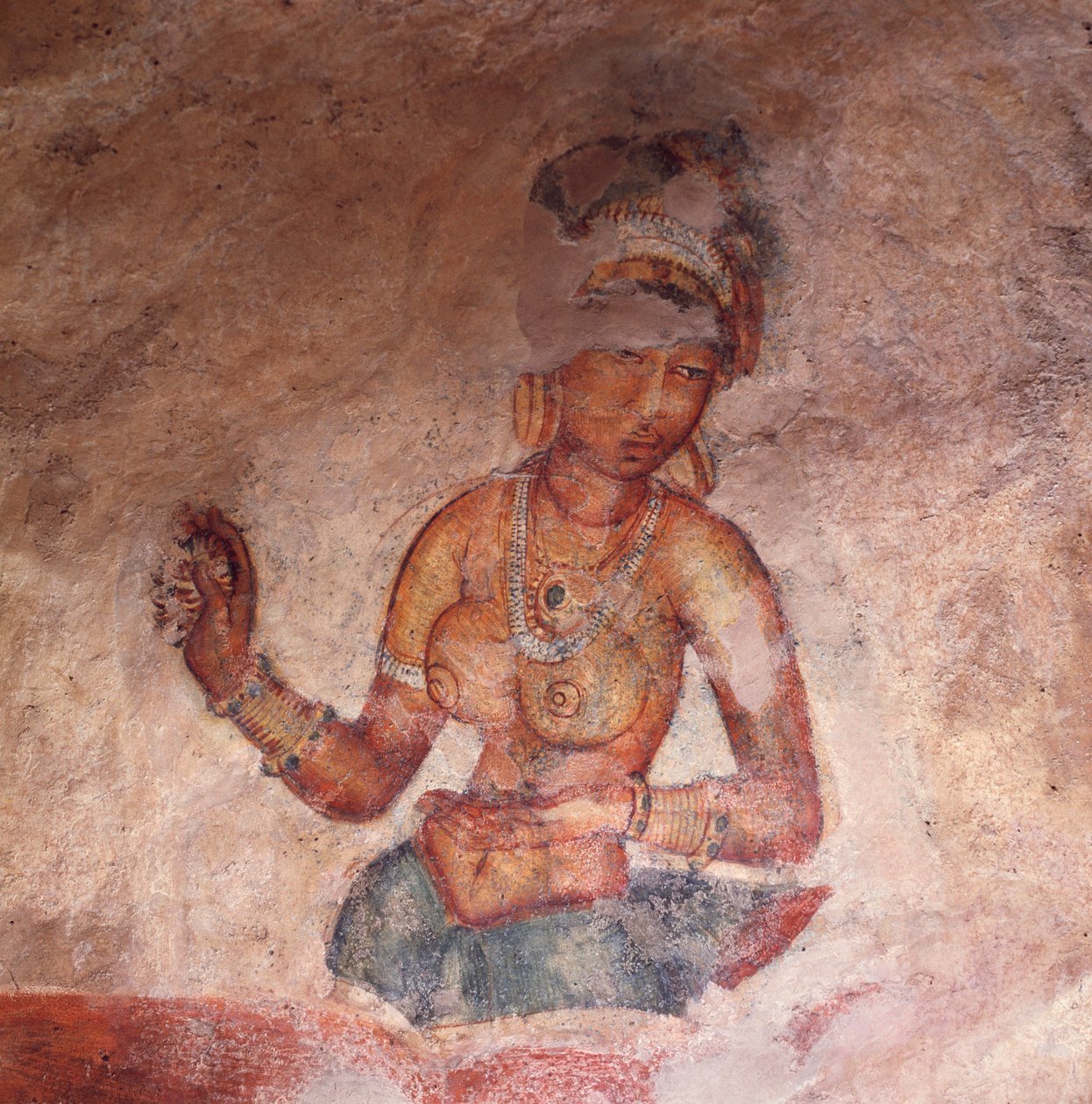 Apsaras, nebeská nymfa přinášející oběť, freska, opevněná citadela Sigiriya (Seznam světového dědictví UNESCO od Alec Hunter