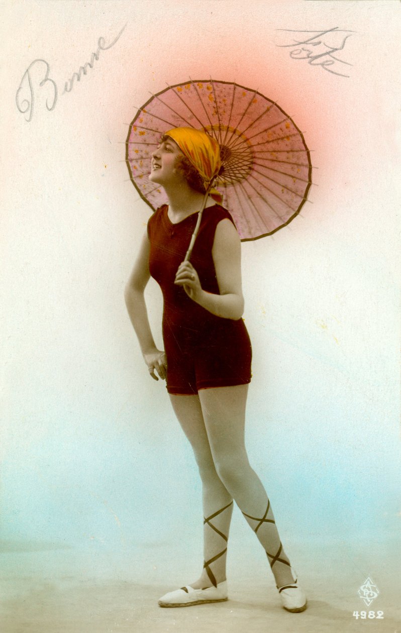 Žena v plavkách, c. začátek 1900 (pohlednice) od Alec Hunter