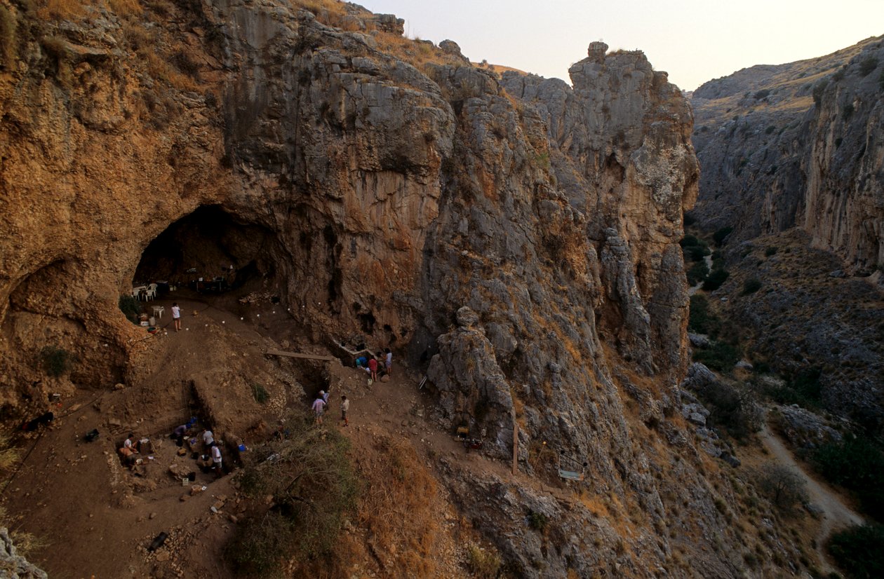 Jeskyně Amud, naleziště neandertálců, Izrael, 2008 (foto) od Kenneth Garrett