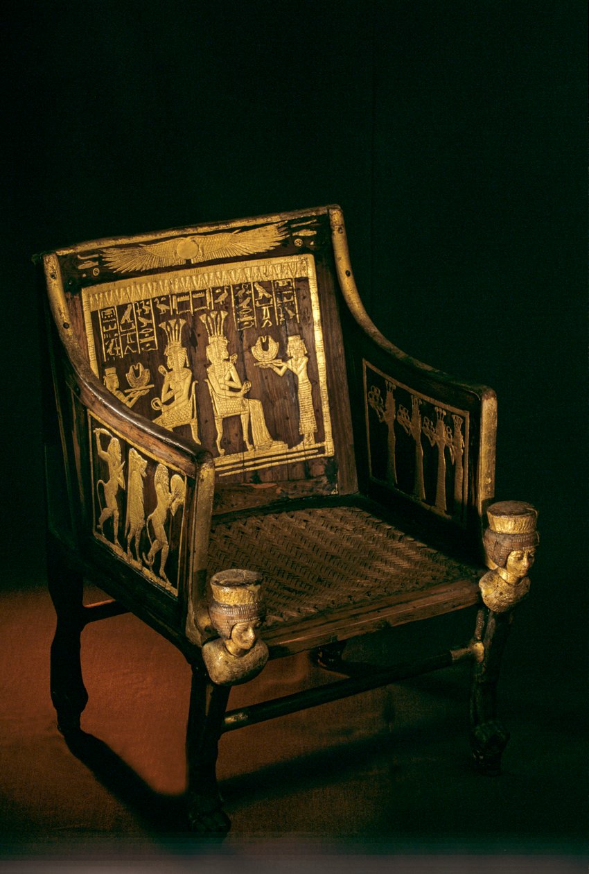 Křeslo princezny Sitamun, "dcery Amonovy" (asi 1370 př. n. l. - neznámo) bylo starověké..., 2009 (foto) od Kenneth Garrett