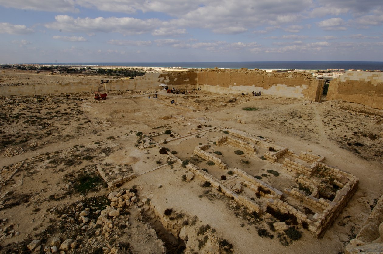 Kleopatra; Hledání poslední egyptské královny; Katalog výstavy; strana 22; Kleopatra, 2011 (foto) od Kenneth Garrett