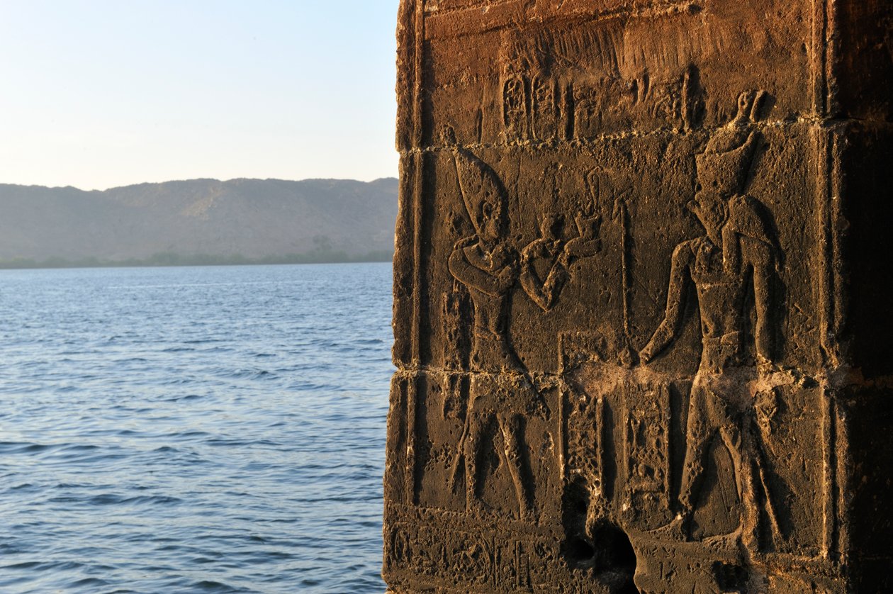 Last Pharaohs, MM7836, Egypt, Philae Temple, Aswan, Ptolemaic, Isis Temple,, 2011 (foto) od Kenneth Garrett