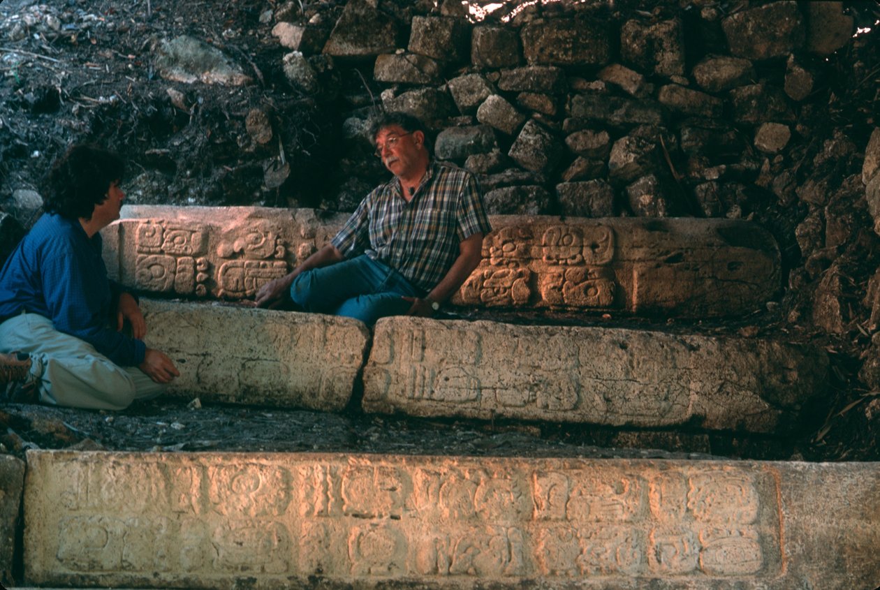Mayové; Guatemala; Ruta Maya, Dos Pilas. Arthur Demarest, Federico Fashen od Kenneth Garrett