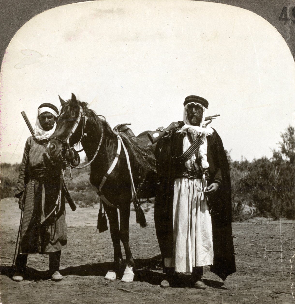 Sheikh a jeho bodyguard, Sýrie, 1900. od Keystone View Company