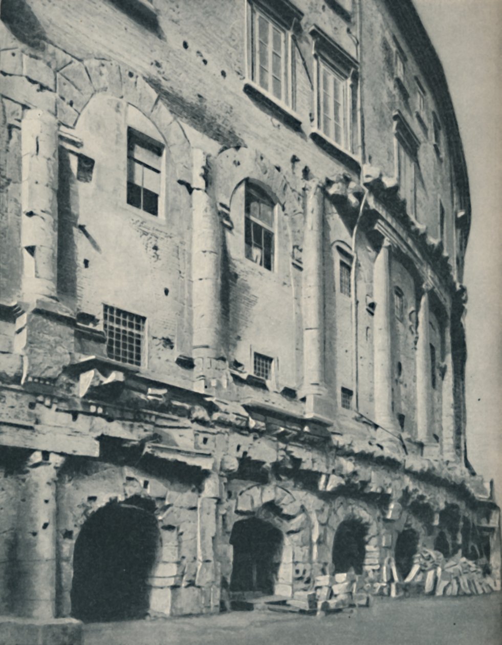 Slavná architektura zbavena nánosů dávných věků, c1935 od Keystone View Company