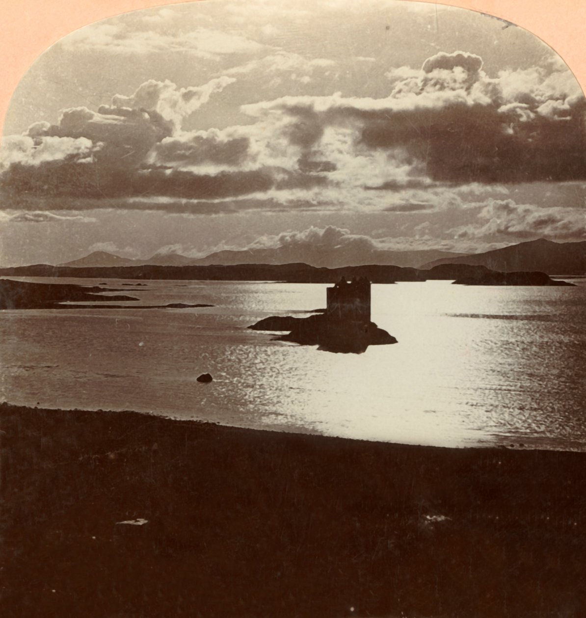 Loch Lomond by Moonlight, Skotsko, c1900. od Keystone View Company