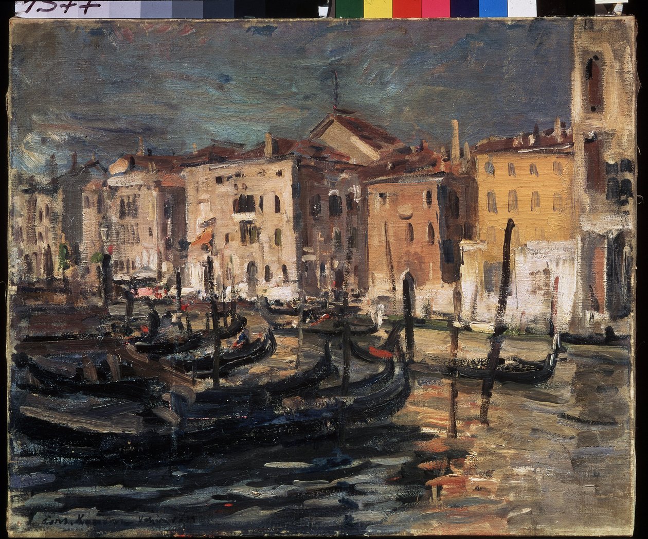 Benátky (Itálie) (Benátky). Canal Grande v Benátské laguně s nábřežími, gondolami a budovami osvětlenými ostrým světlem slunce. Obraz Konstantina Alexejeviče Korovina (Constantin Korovin) (1861-1939), olej na plátně od Konstantin Alekseevich Korovin