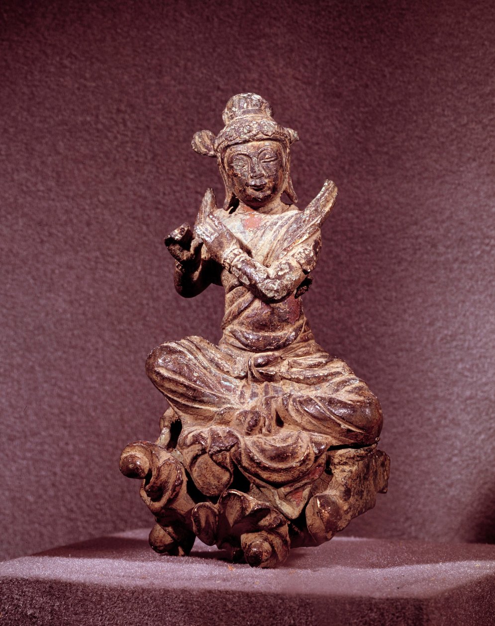 Art Coreen: reprezentace Apsary ve zlatém bronzu, jako Celeste. Období Silla (7.-10. století). Národní muzeum Koreje od Korean School