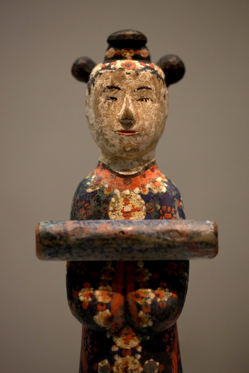 Dekorativní postava hrobu. Polychromované vyřezávané dřevo, pozdní období Joseon (Choson). od Korean School