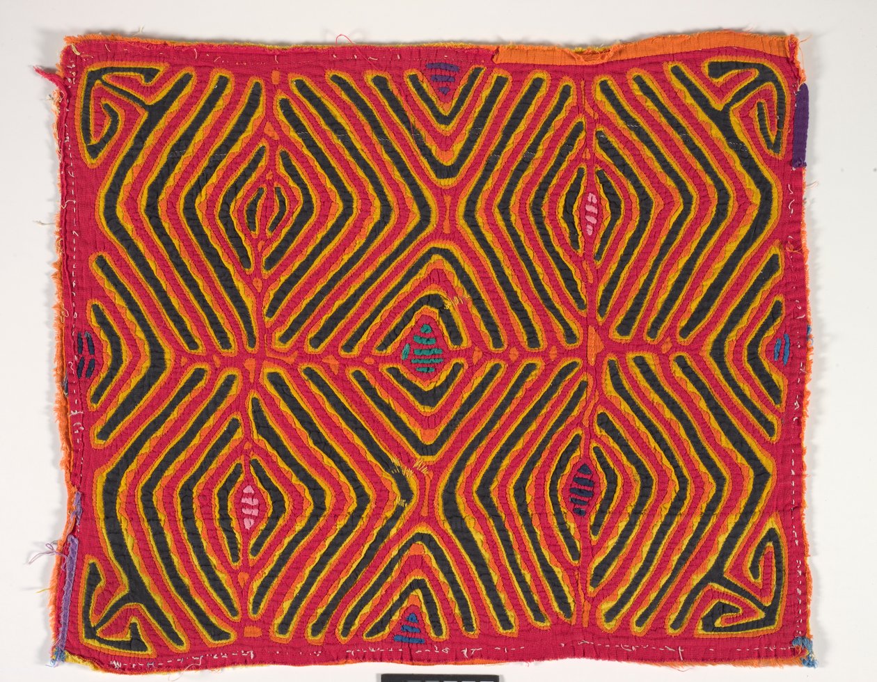 Shirt Panel (mola), cca 1950 (aplikovaná bavlna) od Kuna Indian Culture