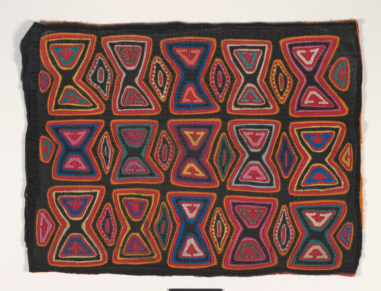 Panel košile (mola) (aplikovaná bavlna) od Kuna Indian Culture