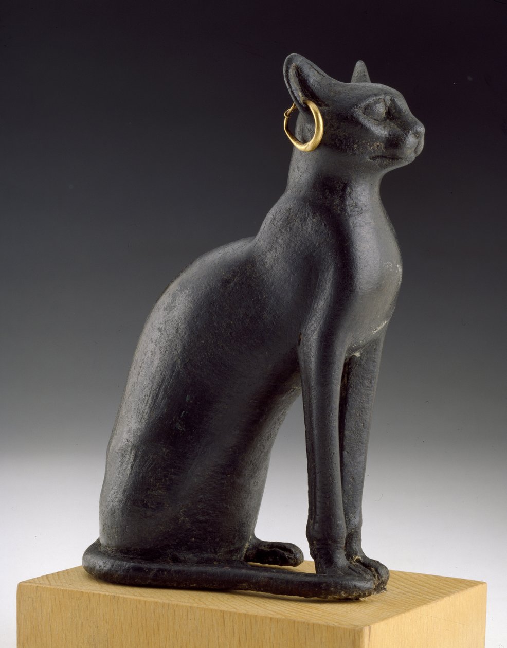 Soška kočky, posvátná bohyni Bastet z Bubastis od Late Period Egyptian