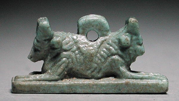 Amulet lva s býčí hlavou, období Saite, 715-656 př.nl (modrozelená fajáns) od Late Period Egyptian