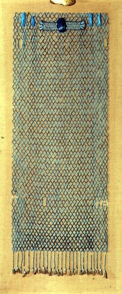 Síť na pohřební korálky, po roce 600 př.nl (fajáns) od Late Period Egyptian