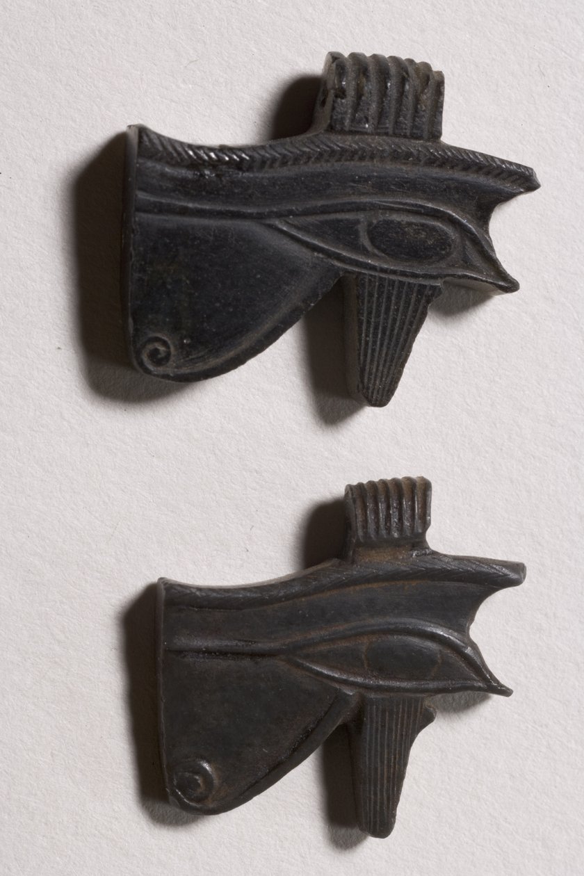 Dva wedjat oční amulety (obsidián) od Late Period Egyptian