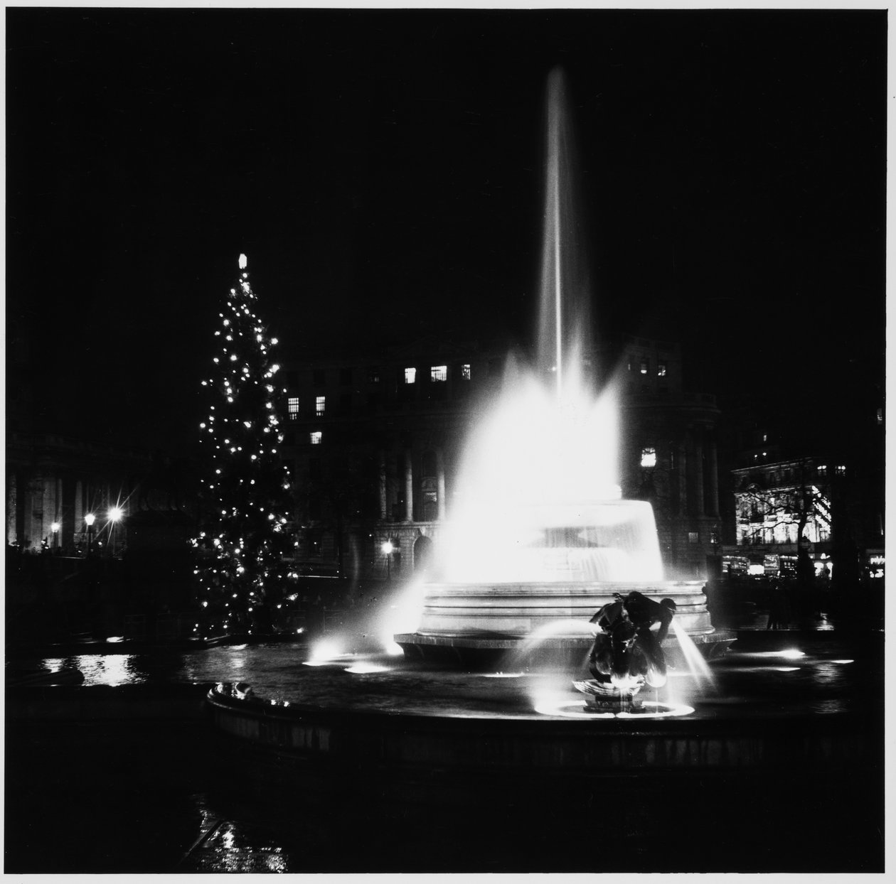 Trafalgar Square, St James, Westminster, City of Westminster, Greater London Authority, Velká Británie od Leonard Robin Mattock