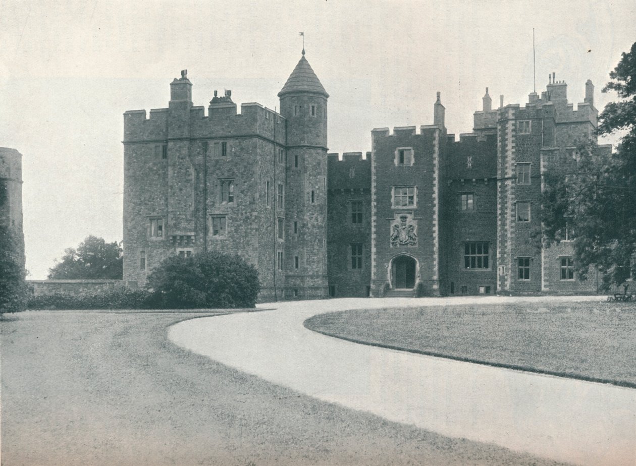 Hrad Dunster, c1907 od Leonard Willoughby