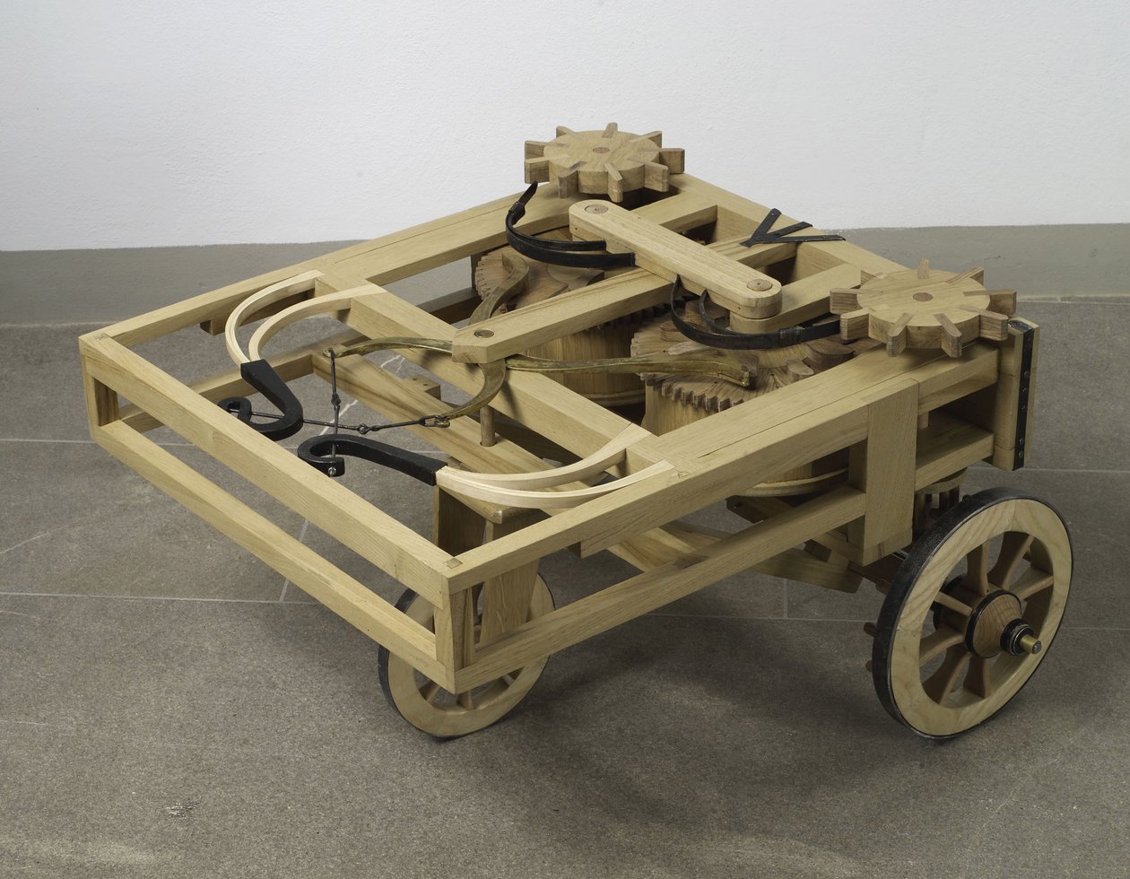 Rekonstrukce da Vinciho designu pro automobil (dřevo) od Leonardo da Vinci