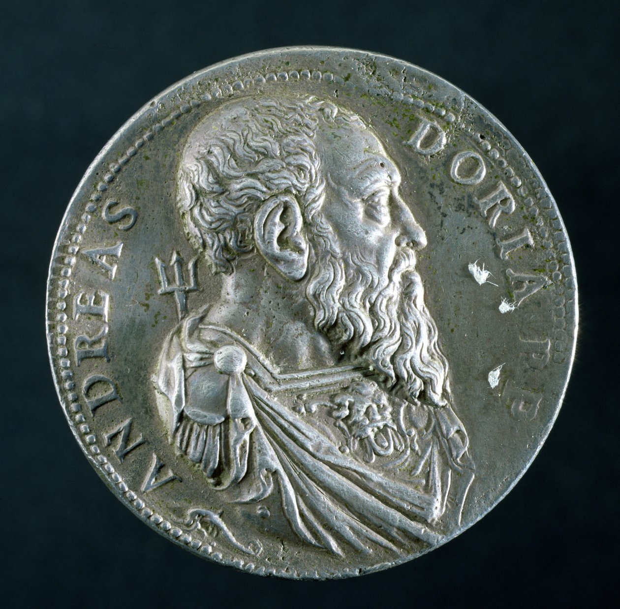 Portrétní medailon Andrea Doria (1466-1560) (avers), c.1541 (stříbrný) (viz 122338 na rubu) od Leone Leoni