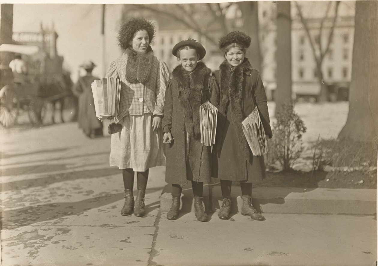Connecticut Newsgirls (Hartford) od Lewis W. Hine