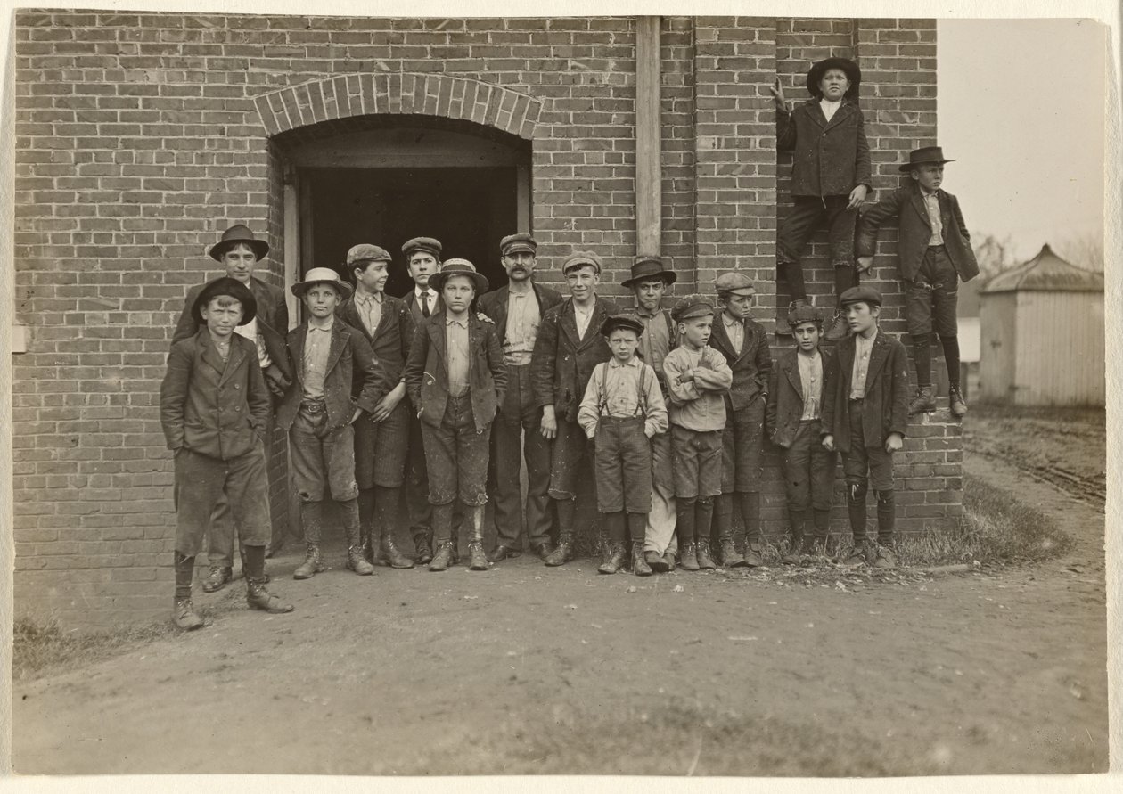 [Polední hodina, King Mfg. Co., Augusta, Georgia] od Lewis W. Hine