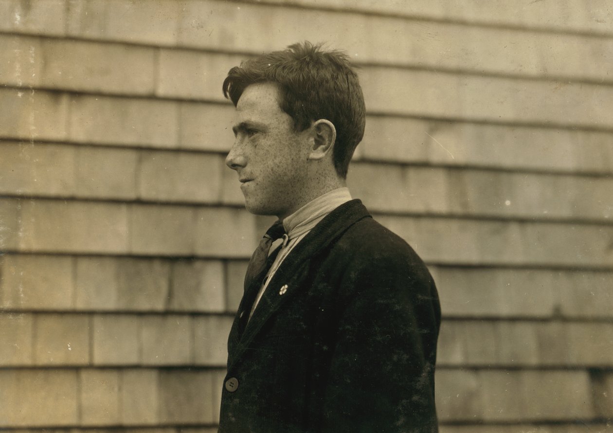 15letý James Cooney, irský přistěhovalec z Fall River ve státě Massachusetts. od Lewis Wickes Hine