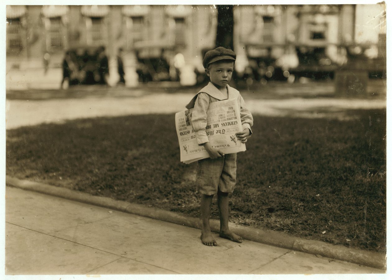 7letý novinář Ferris v Mobile, Alabama, 1914 od Lewis Wickes Hine
