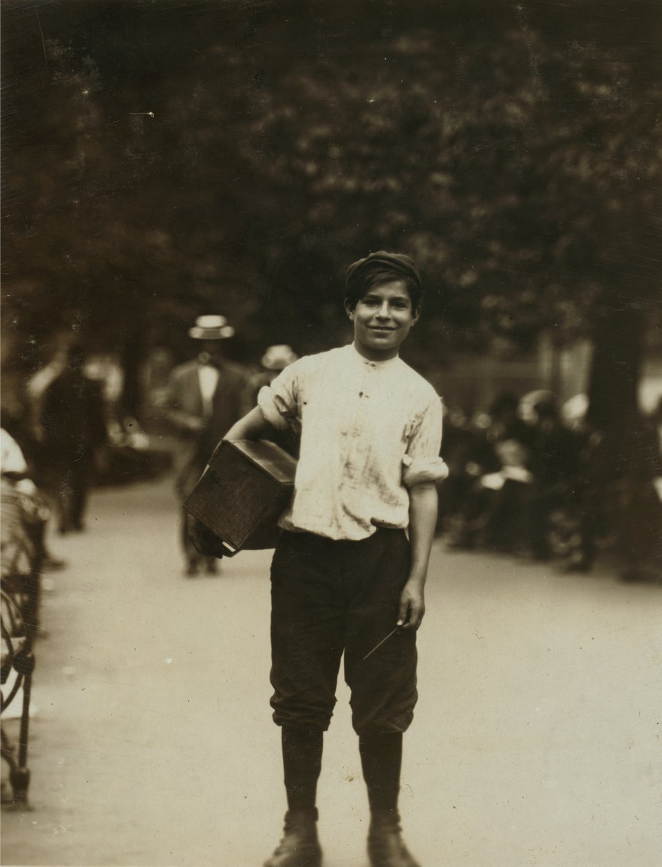 Mladý obuvník pracující na Union Square v New Yorku od Lewis Wickes Hine
