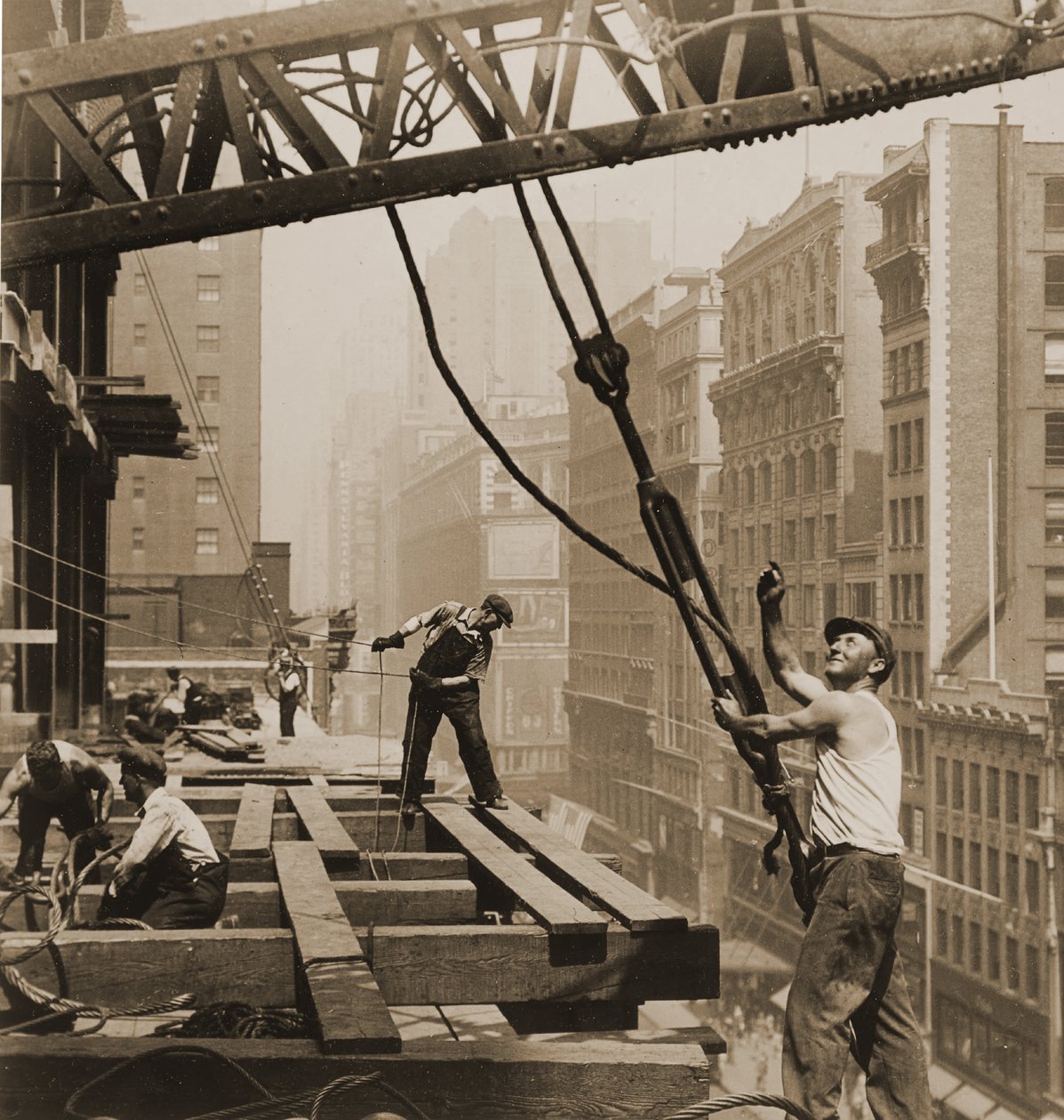 Stavební dělníci empire state building, c.1930 od Lewis Wickes Hine