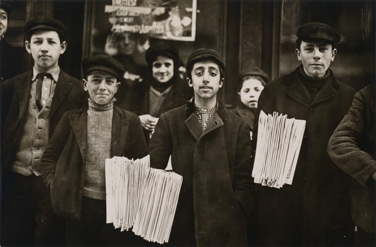Prodavači novin z Hartfordu od Lewis Wickes Hine
