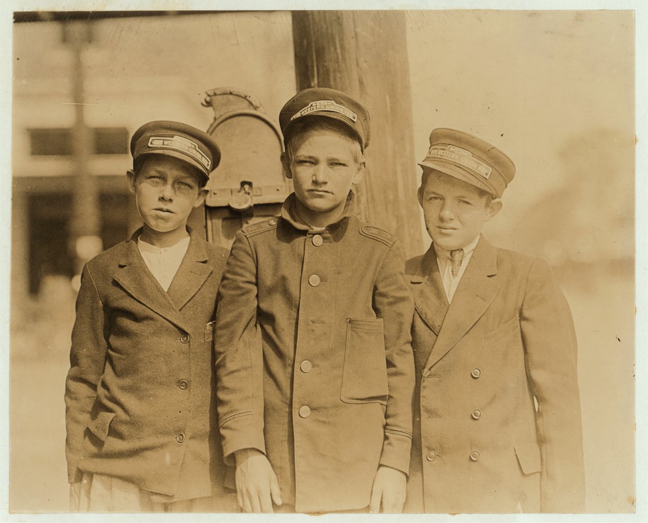 Messenger boys v Jacksonville na Floridě, 1913 od Lewis Wickes Hine