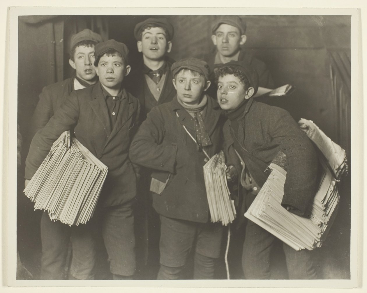 Newboys, Brooklynský most od Lewis Wickes Hine