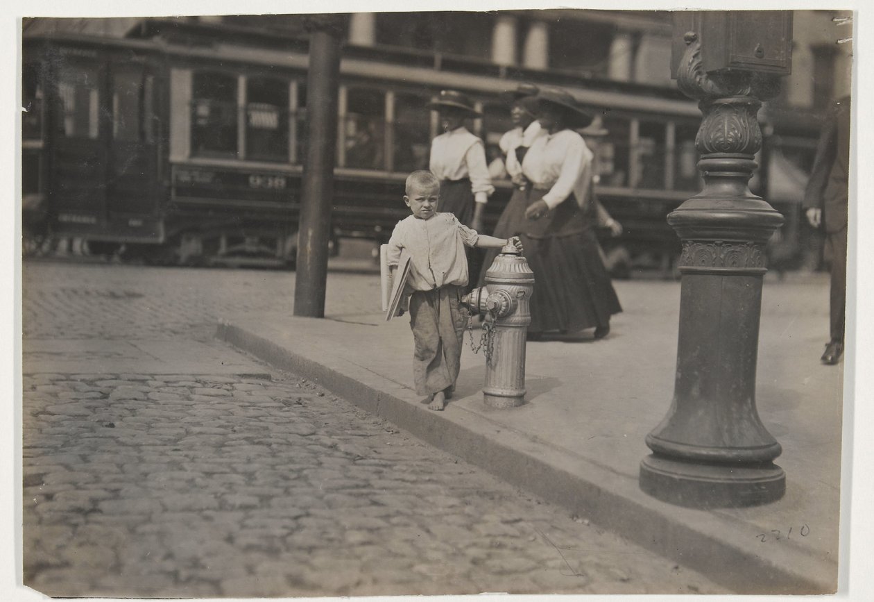 Prodavač novin od Lewis Wickes Hine