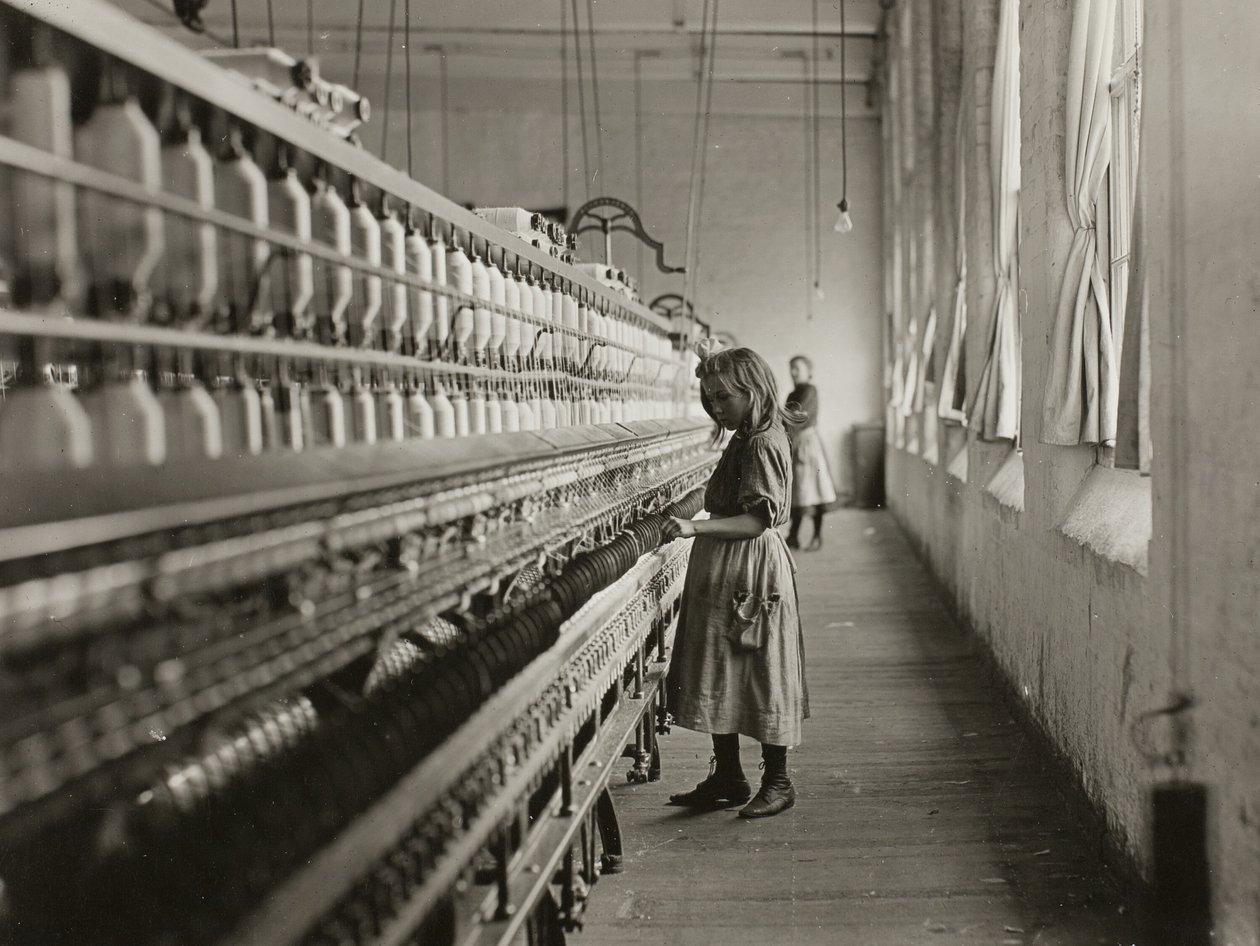Sadie Pfeiferová, přadlena bavlny, Lancaster, Jižní Karolína od Lewis Wickes Hine