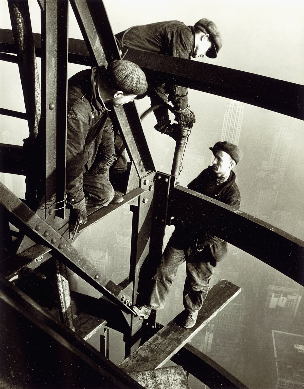 Top of the Mooring Mast, Empire State Building od Lewis Wickes Hine