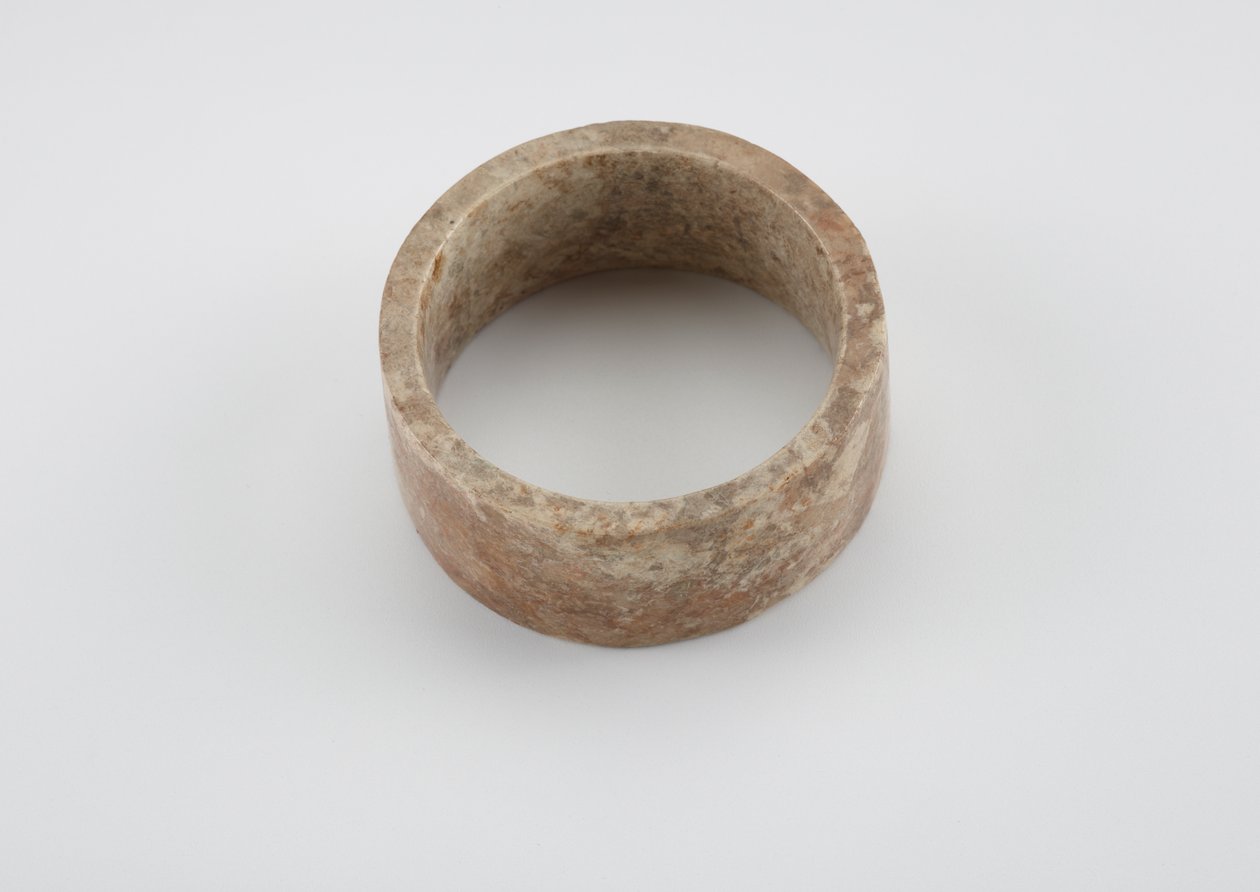 Náramek, cca 3000-1700 před naším letopočtem od Liangzhu culture
