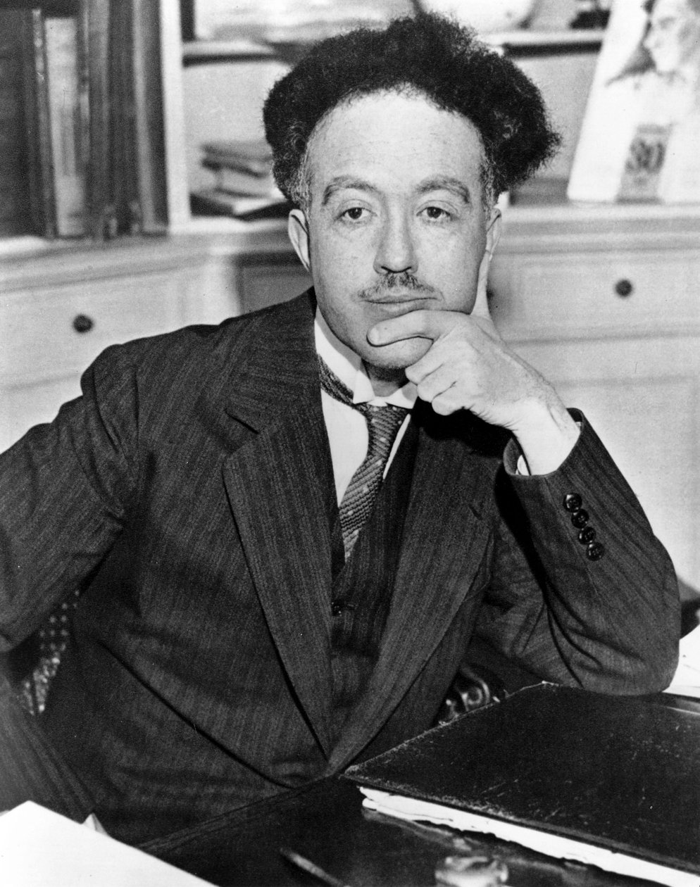 Louis Victor Broglie, francouzský fyzik, c 1930 od Unbekannt Unbekannt