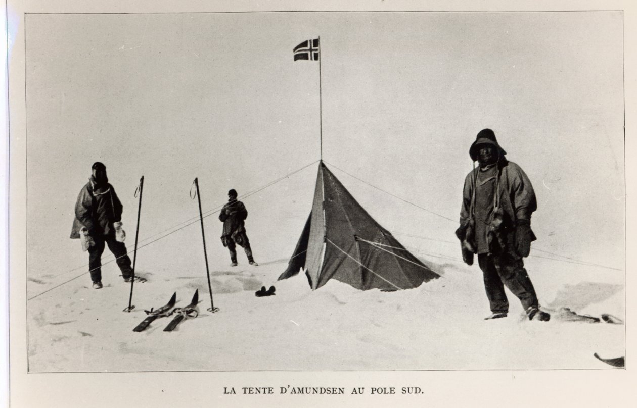Stan opustil na jižním pólu Roald Amundsen (1872-1928) v roce 1911, 1912 od Lieutenant Henry Robertson Bowers