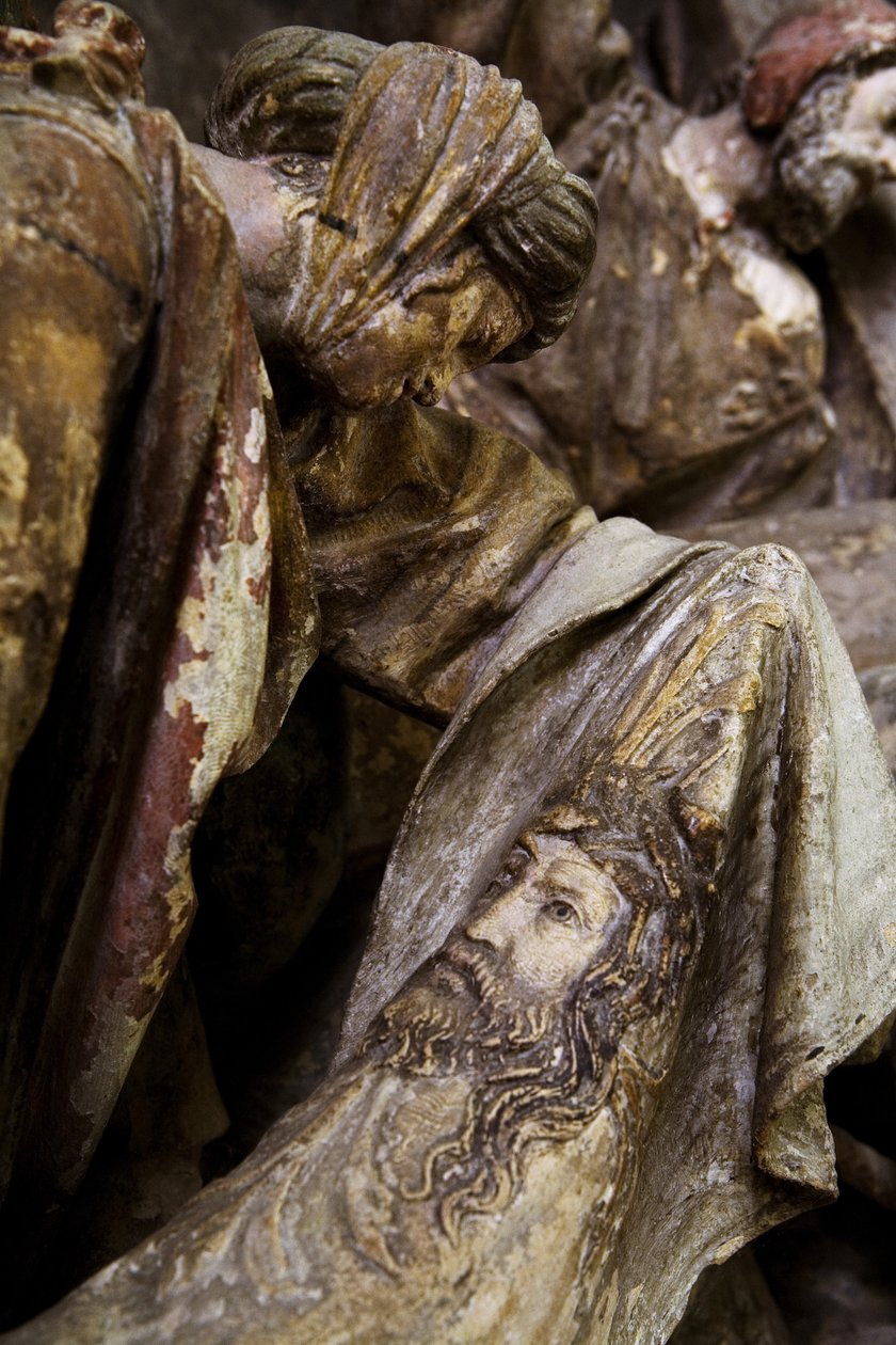 Oltářní kus, levá deska, detail, sv. Veronica (malovaný kámen) od Ligier Richier
