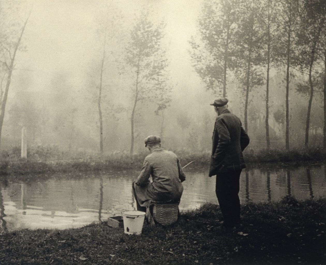 Rybáři, 1935 (bromolový tisk) od Léonard Misonne
