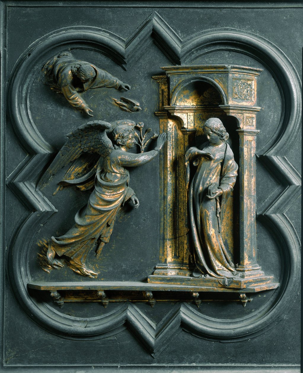Severní brána (nazývaná Křížová brána, na sever), vnější detail: Zvěstování. Bronzová socha od Lorenza Ghibertiho (1378-1455) od Lorenzo Ghiberti