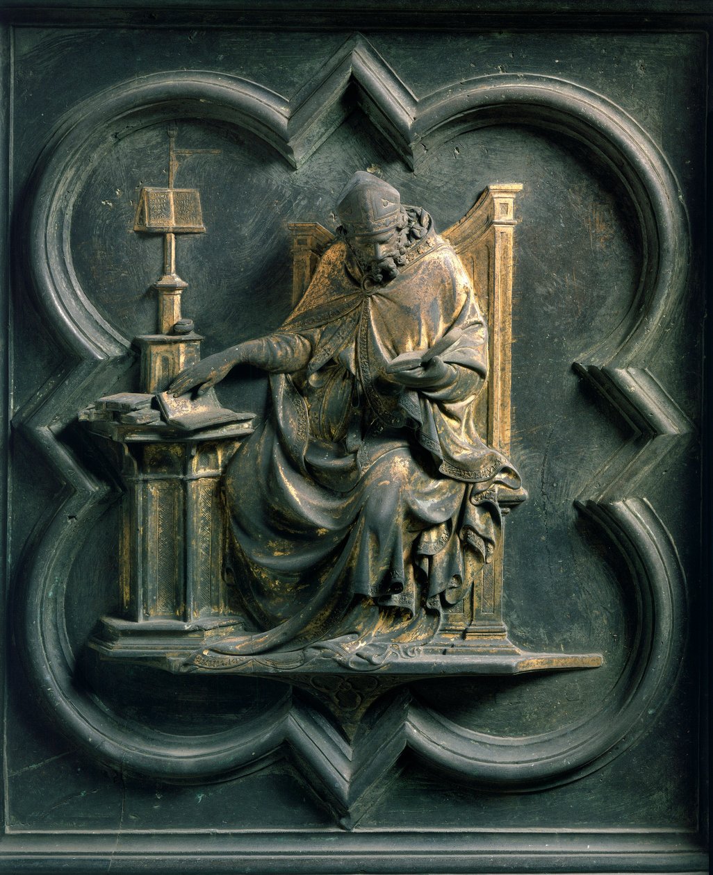 Severní brána (zvaná Porte de la Croix, severní), detail exteriéru: Ambrože. Bronzová socha od Lorenza Ghibertiho (1378-1455). od Lorenzo Ghiberti