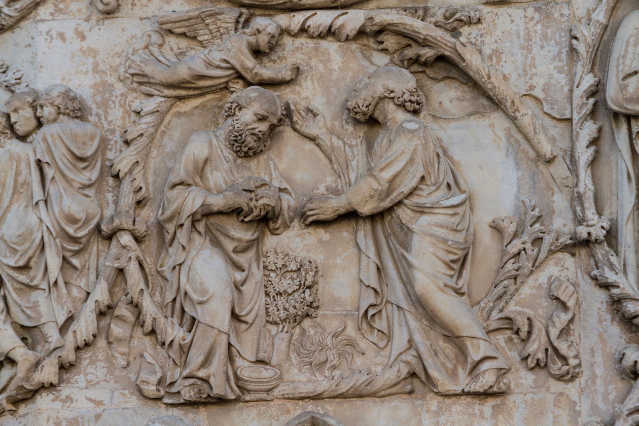 Gideonovo ždímací rouno, detail z Jesseho stromu a mesiášská proroctví, Příběhy Genesis, basreliéfy od Lorenza Maitaniho (před 1275-1330), druhý sloup, průčelí katedrály Orvieto, Umbrie, Itálie od Lorenzo Maitani