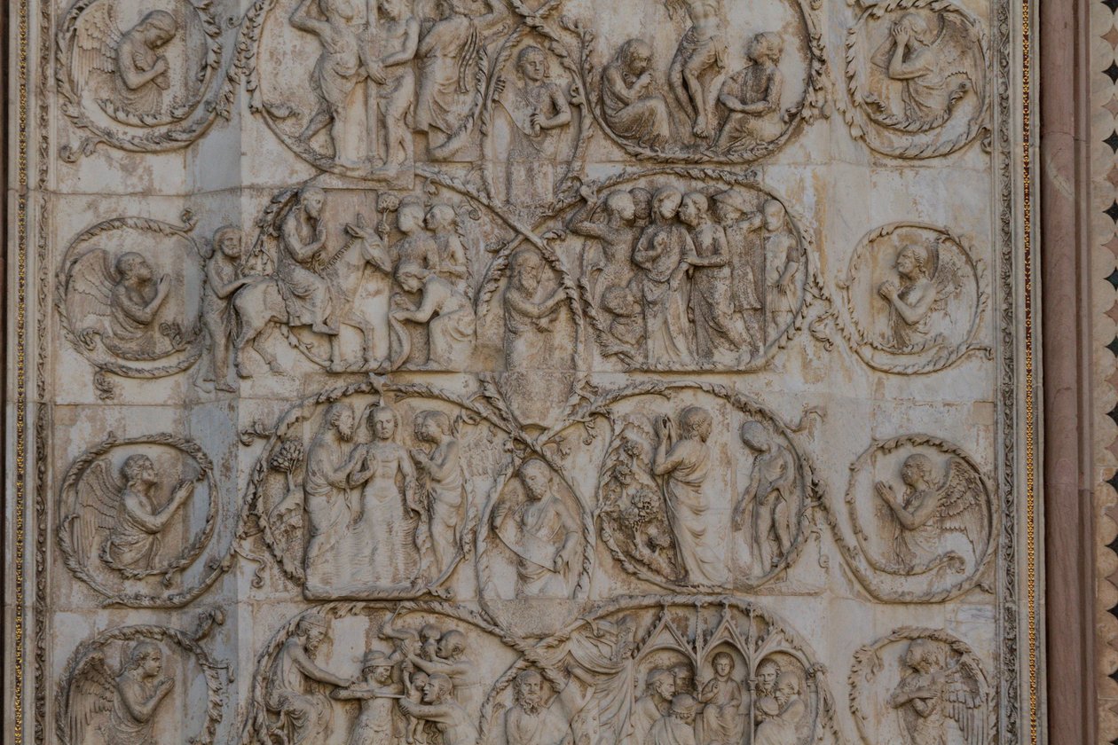 Výjevy ze života Krista, Příběhy z Nového zákona, basreliéfy Lorenza Maitaniho (před 1275-1330), třetí sloup, průčelí katedrály Orvieto, Umbrie, Itálie od Lorenzo Maitani