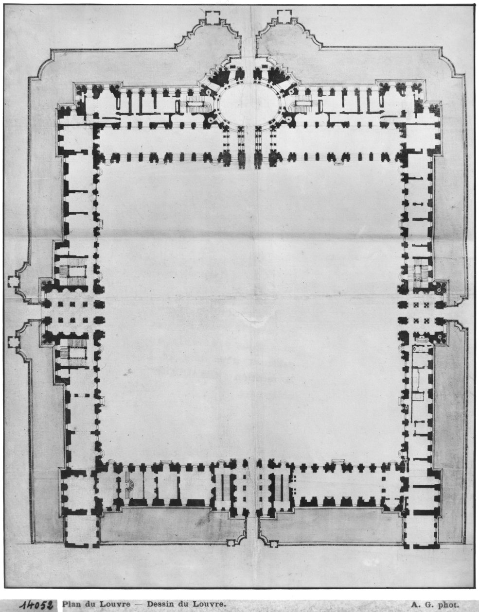 Návrh východních budov Louvru, z "Recueil du Louvre", svazek 1, fol.5. od Louis Le Vau